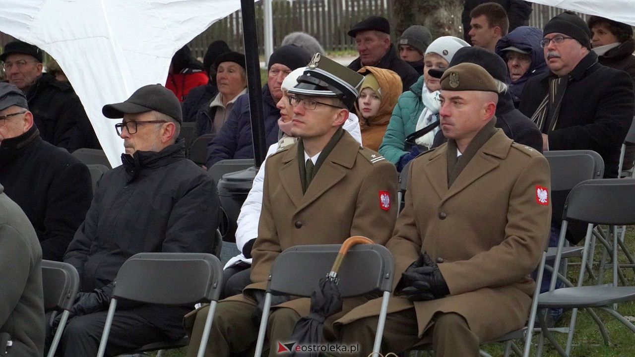 Odsłonięcie pomnika Niepodległości i Chwały w Pasiekach [18.11.2022] - zdjęcie #22 - eOstroleka.pl