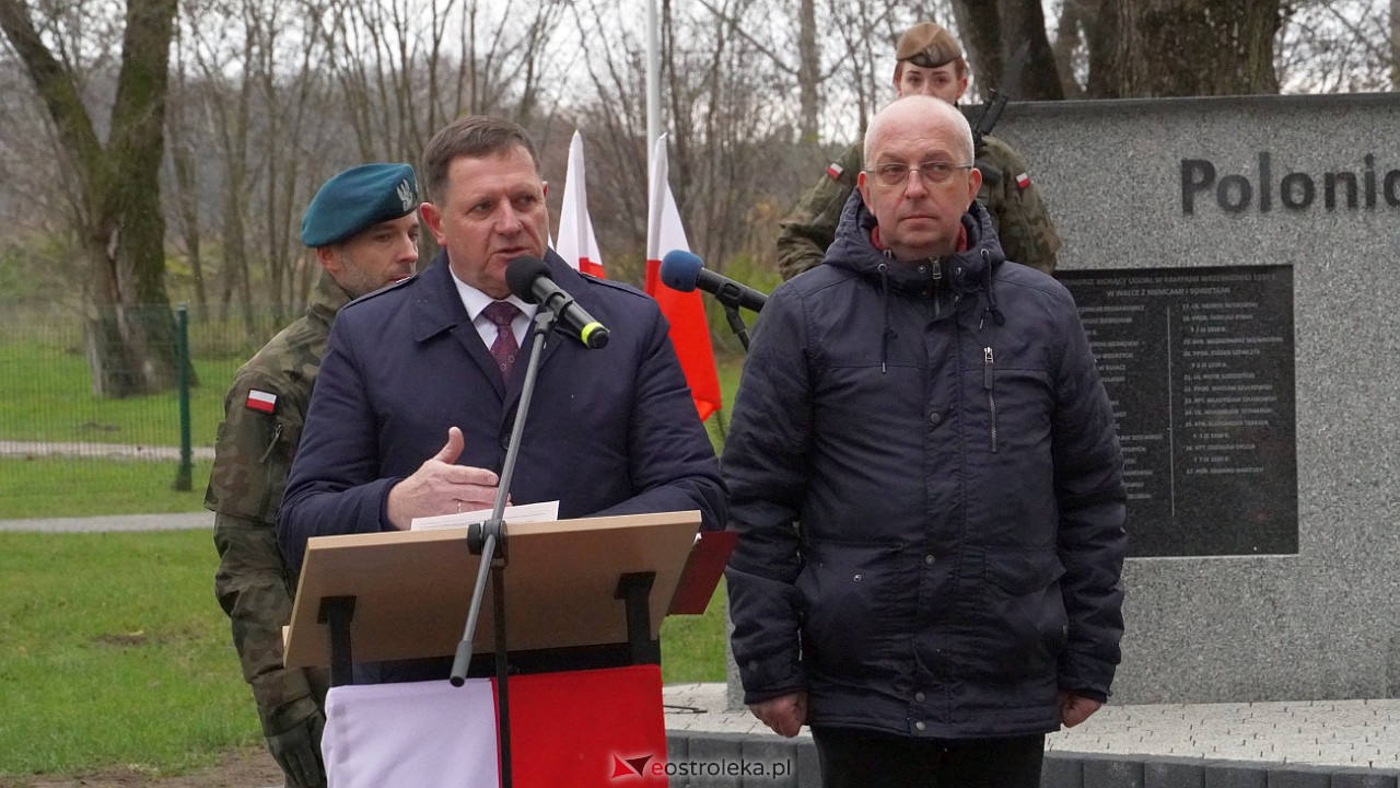 Odsłonięcie pomnika Niepodległości i Chwały w Pasiekach [18.11.2022] - zdjęcie #52 - eOstroleka.pl