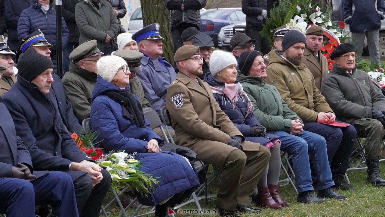 Odsłonięcie pomnika Niepodległości i Chwały w Pasiekach [18.11.2022] - zdjęcie #54 - eOstroleka.pl