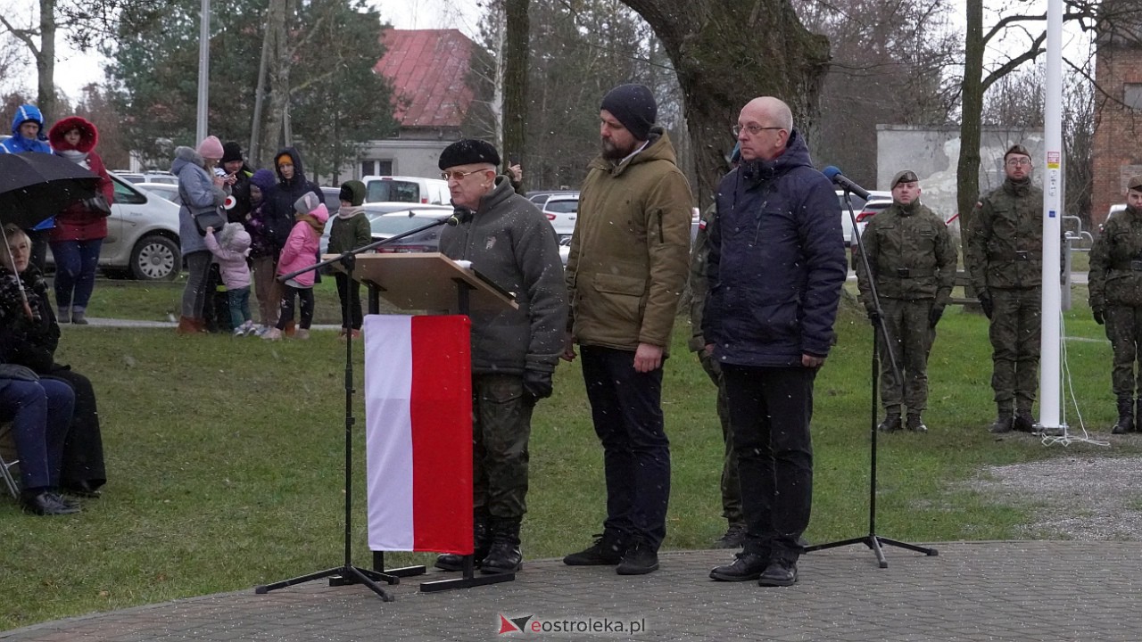 Odsłonięcie pomnika Niepodległości i Chwały w Pasiekach [18.11.2022] - zdjęcie #58 - eOstroleka.pl