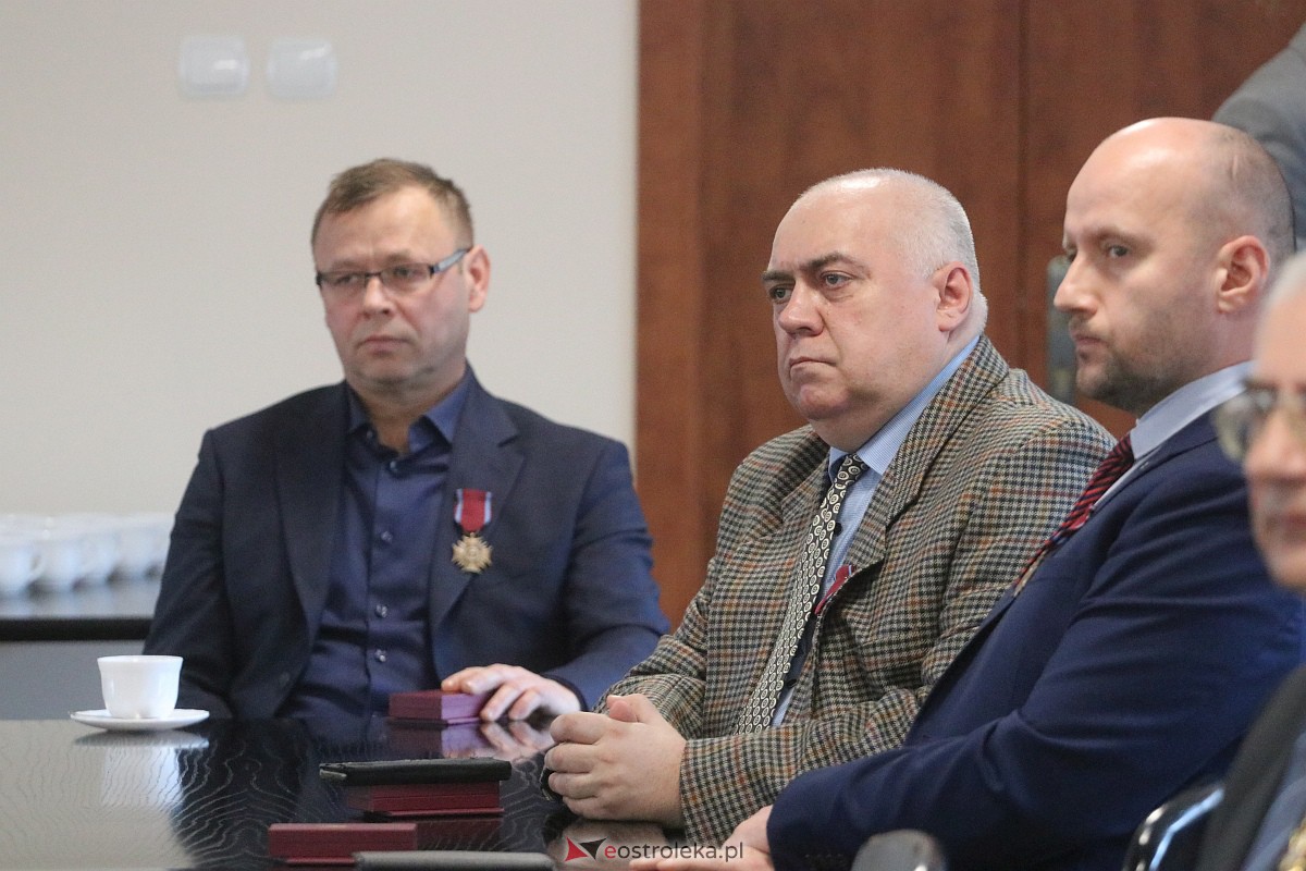 Wręczenie odznaczeń państwowych w Ostrołęce [18.11.2022] - zdjęcie #7 - eOstroleka.pl