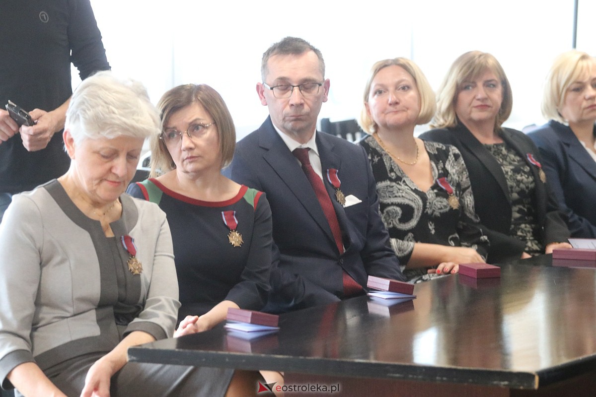 Wręczenie odznaczeń państwowych w Ostrołęce [18.11.2022] - zdjęcie #4 - eOstroleka.pl