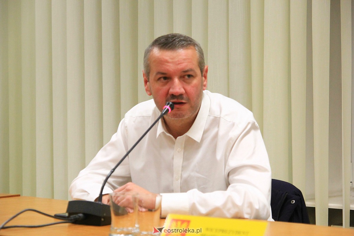 Nadzwyczajna sesja Rady Miasta Ostrołęka [18.11.2022] - zdjęcie #3 - eOstroleka.pl