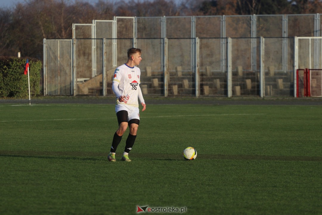 Narew Ostrołęka - Escola Varsovia [19.11.2022] - zdjęcie #9 - eOstroleka.pl