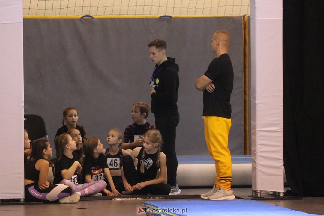Zawody gimnastyczne Bee Hero w Ostrołęce [19.11.2022] - zdjęcie #6 - eOstroleka.pl