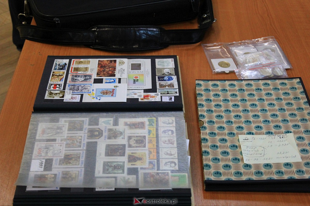 Listopadowa giełda kolekcjonerska. Pierwsza z nowym zarządem klubu i jedna z ostatnich w tym roku [20.11.2022] - zdjęcie #15 - eOstroleka.pl