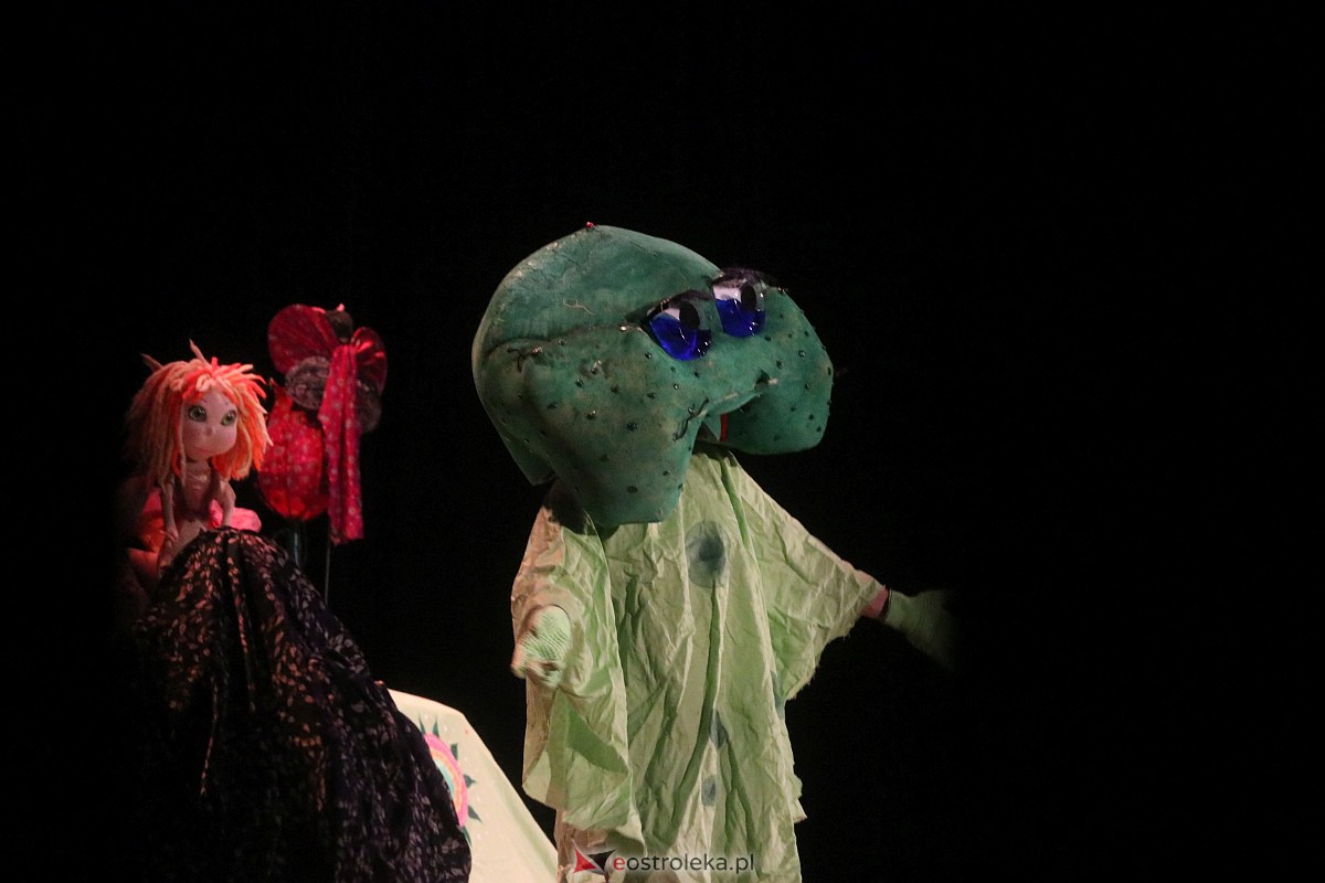 Godziny dla Rodziny - spektakl pt. Calineczka [20.11.2022] - zdjęcie #1 - eOstroleka.pl