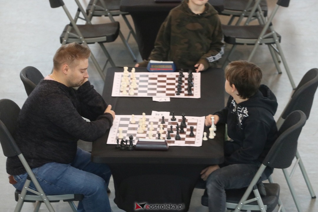 Mistrzostwa Ostrołęki w szachach szybkich [20.11.2022] - zdjęcie #43 - eOstroleka.pl