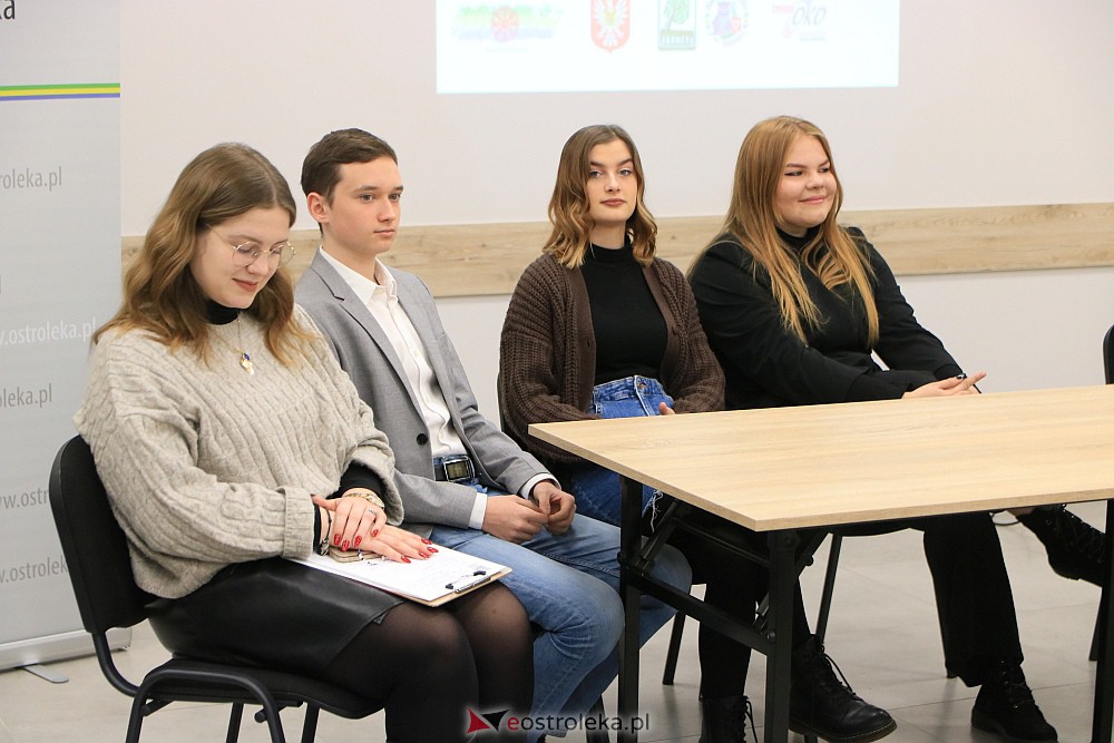 Debata klimatyczna Młodzieżowej Rady Miasta Ostrołęka [22.11.2022] - zdjęcie #45 - eOstroleka.pl