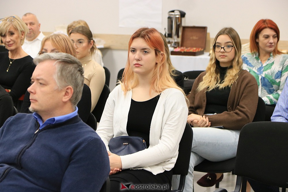 Debata klimatyczna Młodzieżowej Rady Miasta Ostrołęka [22.11.2022] - zdjęcie #34 - eOstroleka.pl