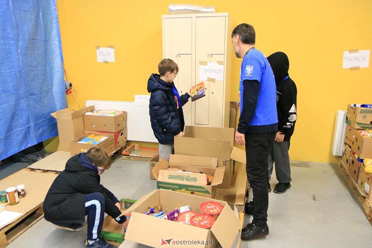 Świąteczna Zbiórka Żywności - sklepy, magazyn [25.11.2022] - zdjęcie #120 - eOstroleka.pl