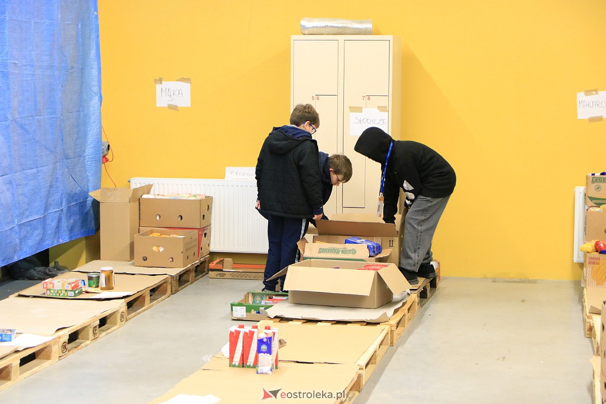 Świąteczna Zbiórka Żywności - sklepy, magazyn [25.11.2022] - zdjęcie #115 - eOstroleka.pl