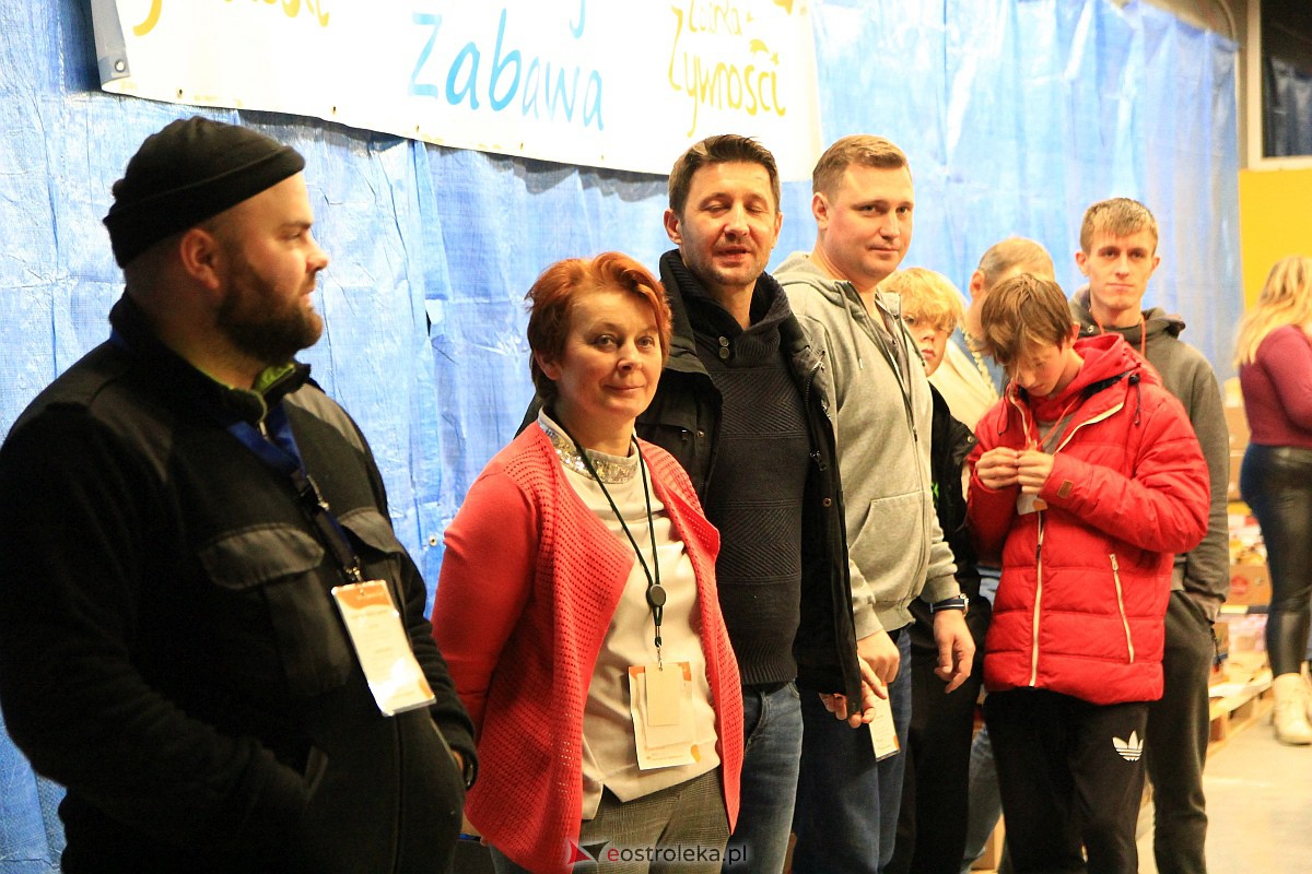 Finał Świątecznej Zbiórki Żywności. Najtrudniejsze zadanie wykonane! [26.11.2022] - zdjęcie #50 - eOstroleka.pl