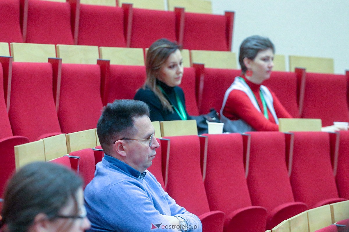 Konferencja naukowa we WSAP [29.11.2022] - zdjęcie #18 - eOstroleka.pl