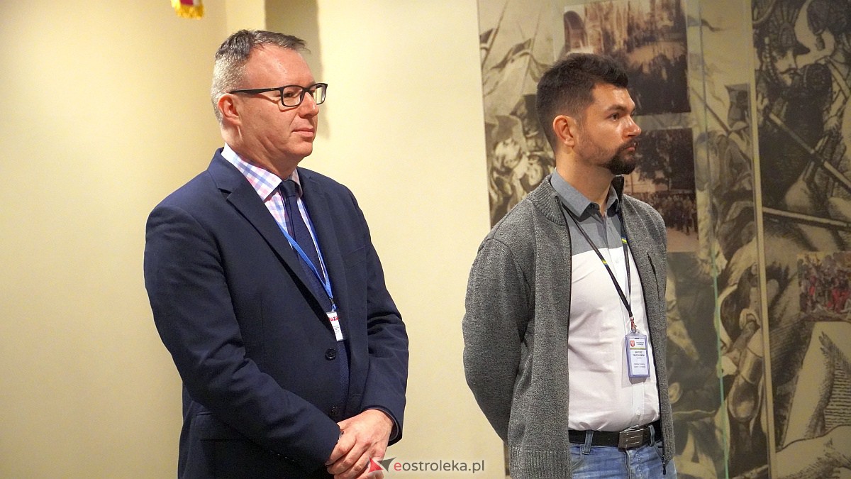 Otwarcie wystawy w Mauzoleum „Generalicja powstania listopadowego” [29.11.2022] - zdjęcie #18 - eOstroleka.pl