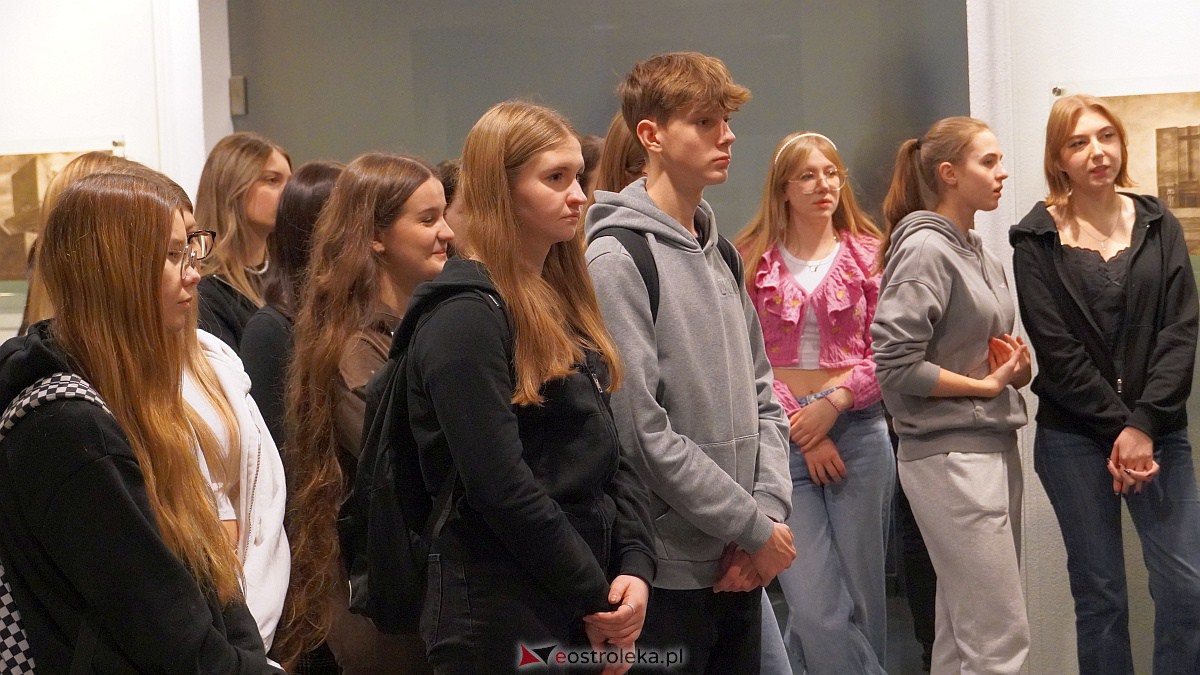 Otwarcie wystawy w Mauzoleum „Generalicja powstania listopadowego” [29.11.2022] - zdjęcie #6 - eOstroleka.pl