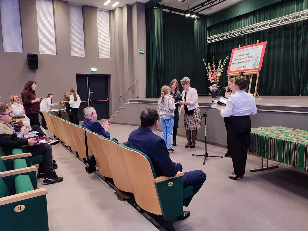 Konkurs plastyczny Witraże Myszynieckie/Kurpiowskie - zdjęcie #2 - eOstroleka.pl