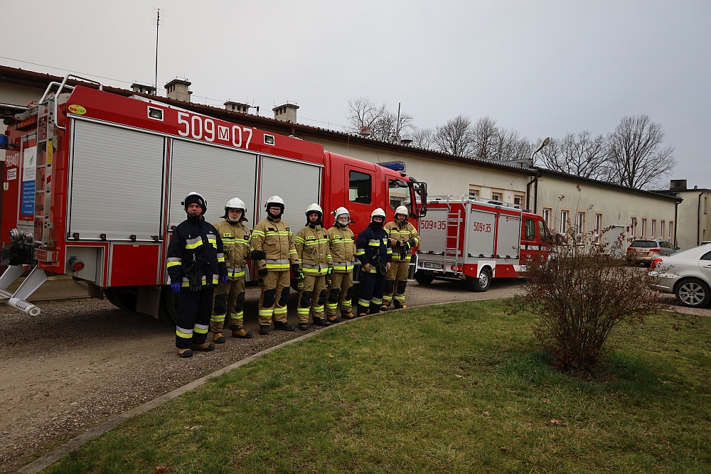 Ewakuacja ośrodka wychowawczego w Jaciążku [30.11.2022] - zdjęcie #46 - eOstroleka.pl