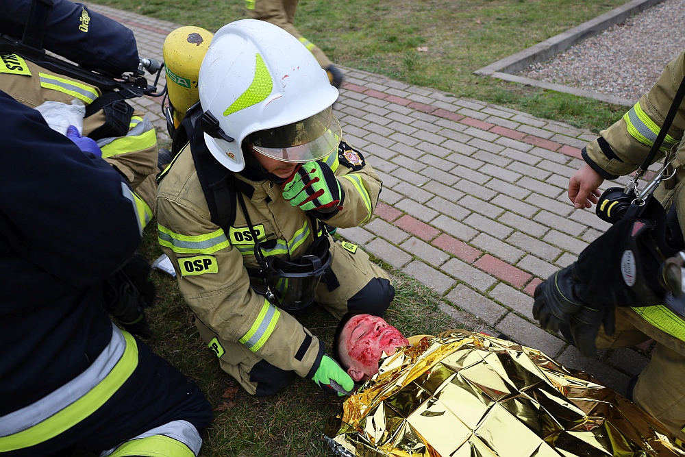 Ewakuacja ośrodka wychowawczego w Jaciążku [30.11.2022] - zdjęcie #22 - eOstroleka.pl