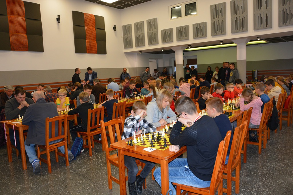  Turniej Szachowy o ,,Złotą Wieżę” - zdjęcie #11 - eOstroleka.pl