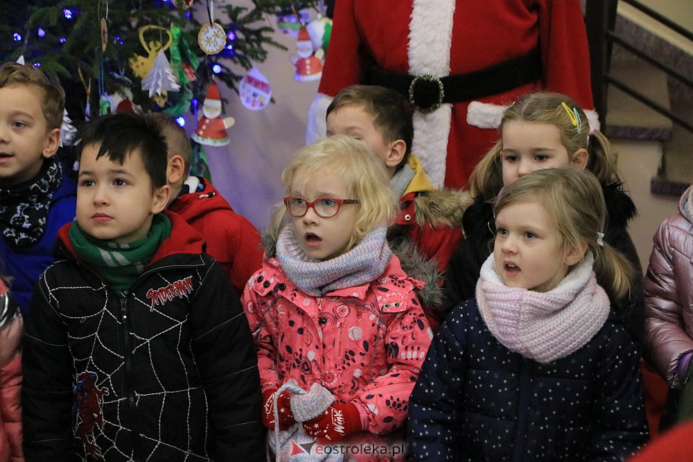 Choinka na ludowo - Ostrołęka, 2022 [02.12.2022] - zdjęcie #51 - eOstroleka.pl