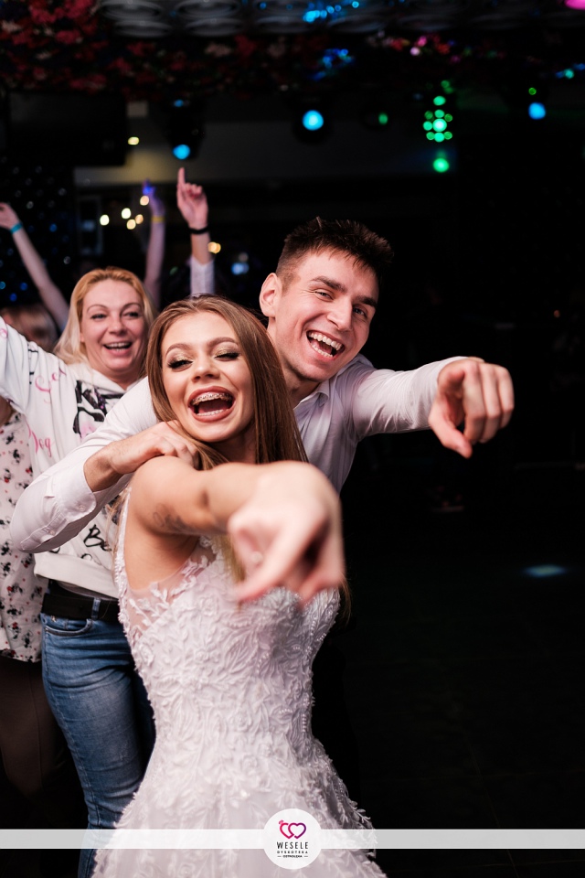 Ostatki w Dyskotece Wesele. Dwudniowe gorące party! [02.12.2022] - zdjęcie #33 - eOstroleka.pl
