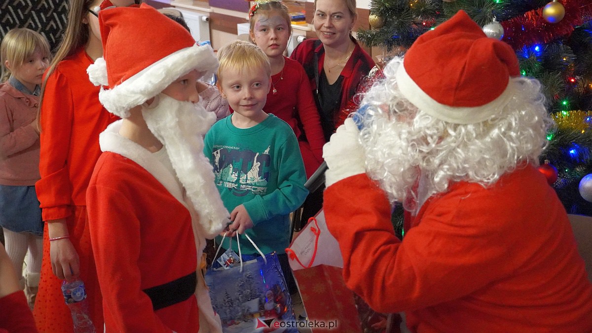 Mikołajki z Kołem Gospodyń Wiejskich w Ławach [2.12.2022] - zdjęcie #28 - eOstroleka.pl