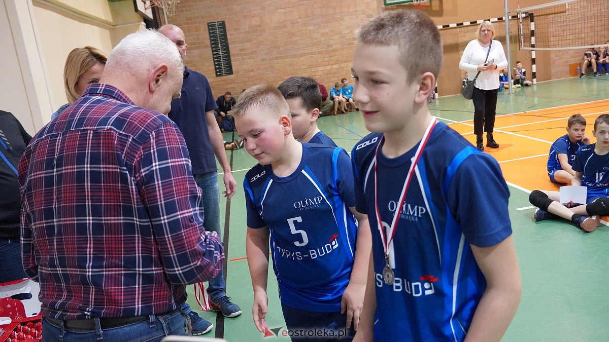 Mikołajkowy turniej mini siatkówki [3.12.2022] - zdjęcie #36 - eOstroleka.pl