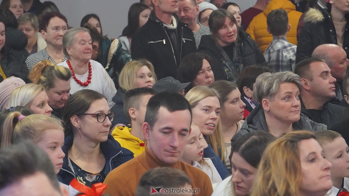Jarmark Bożonarodzeniowy w Czarni [4.12.2022] - zdjęcie #100 - eOstroleka.pl