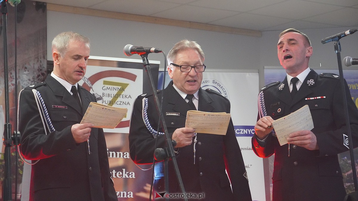 Jarmark Bożonarodzeniowy w Czarni [4.12.2022] - zdjęcie #88 - eOstroleka.pl