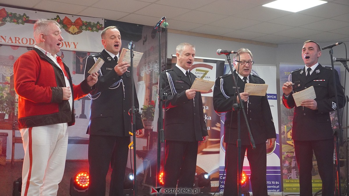 Jarmark Bożonarodzeniowy w Czarni [4.12.2022] - zdjęcie #86 - eOstroleka.pl