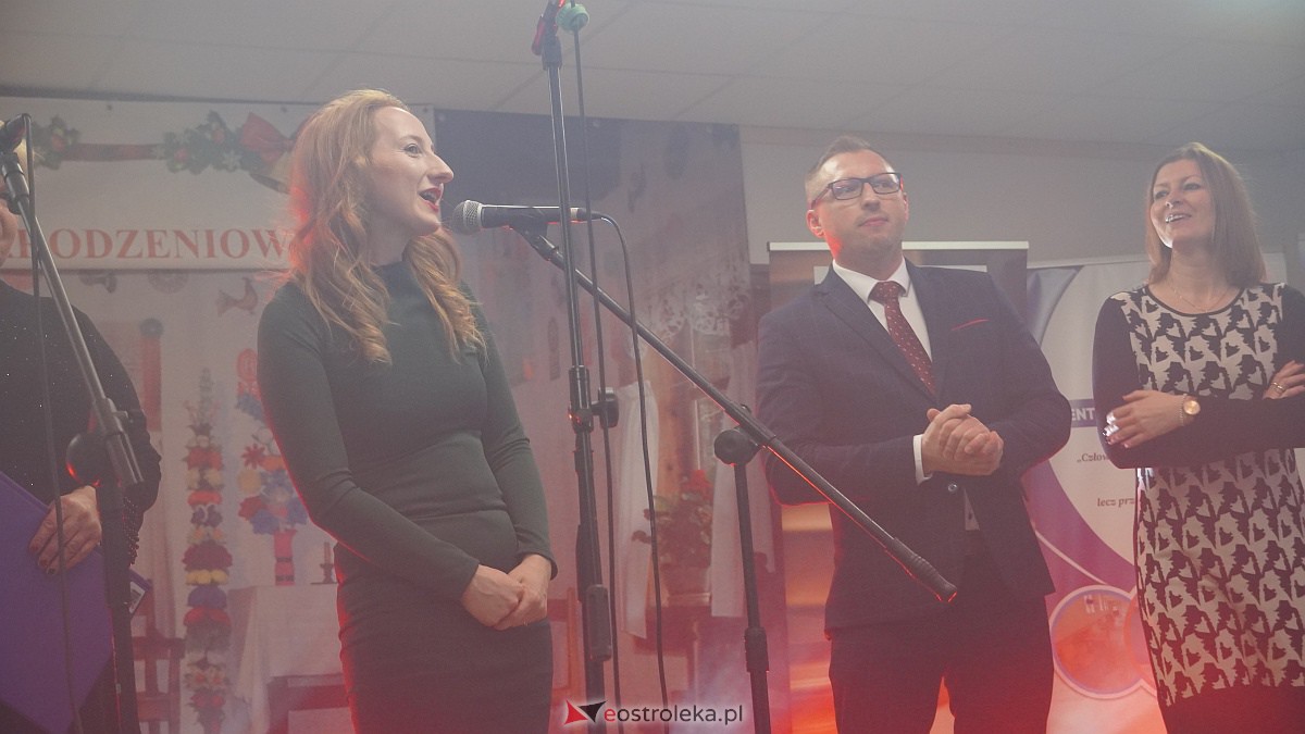 Jarmark Bożonarodzeniowy w Czarni [4.12.2022] - zdjęcie #25 - eOstroleka.pl