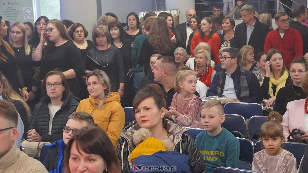 Jarmark Bożonarodzeniowy w Czarni [4.12.2022] - zdjęcie #21 - eOstroleka.pl