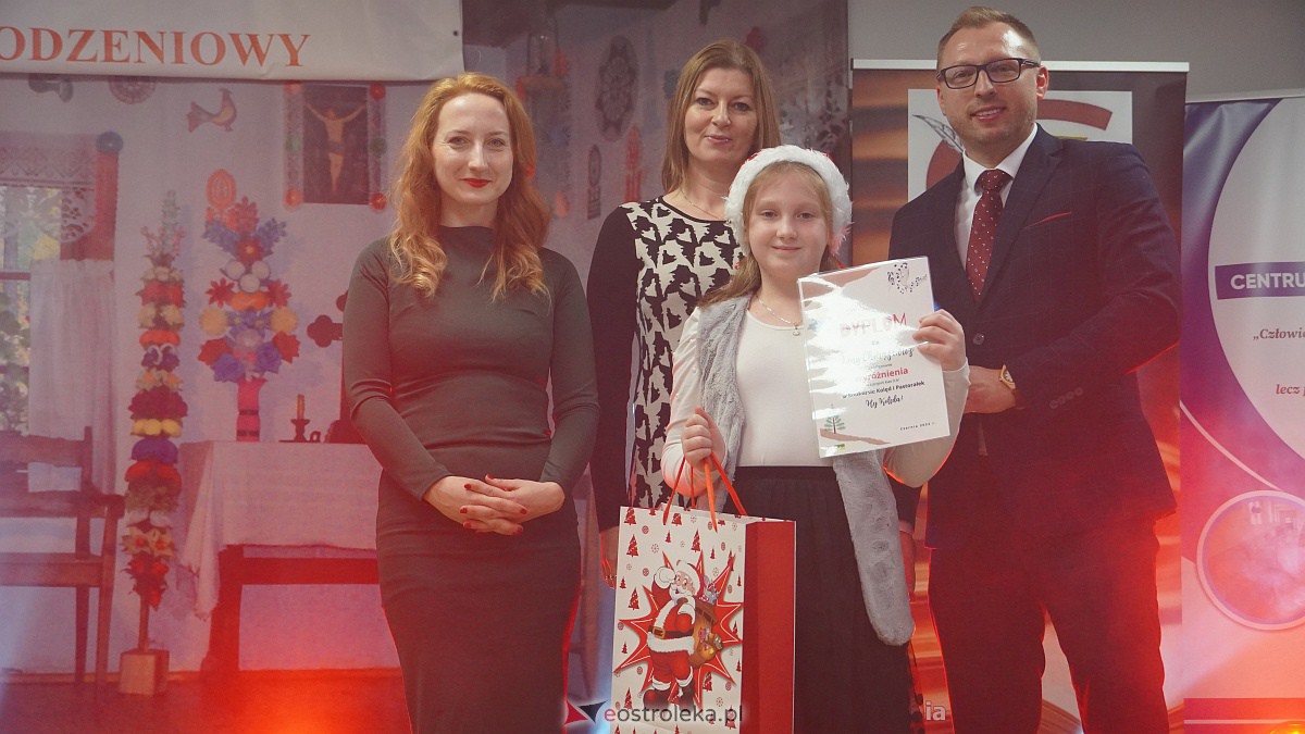 Jarmark Bożonarodzeniowy w Czarni [4.12.2022] - zdjęcie #18 - eOstroleka.pl