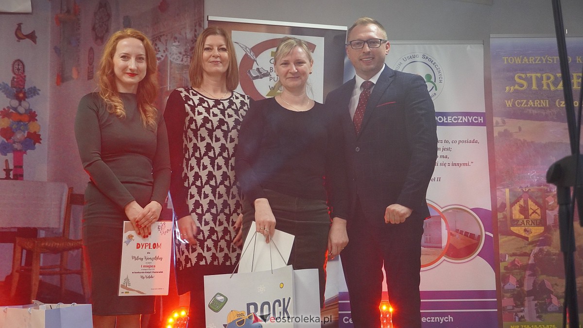 Jarmark Bożonarodzeniowy w Czarni [4.12.2022] - zdjęcie #6 - eOstroleka.pl