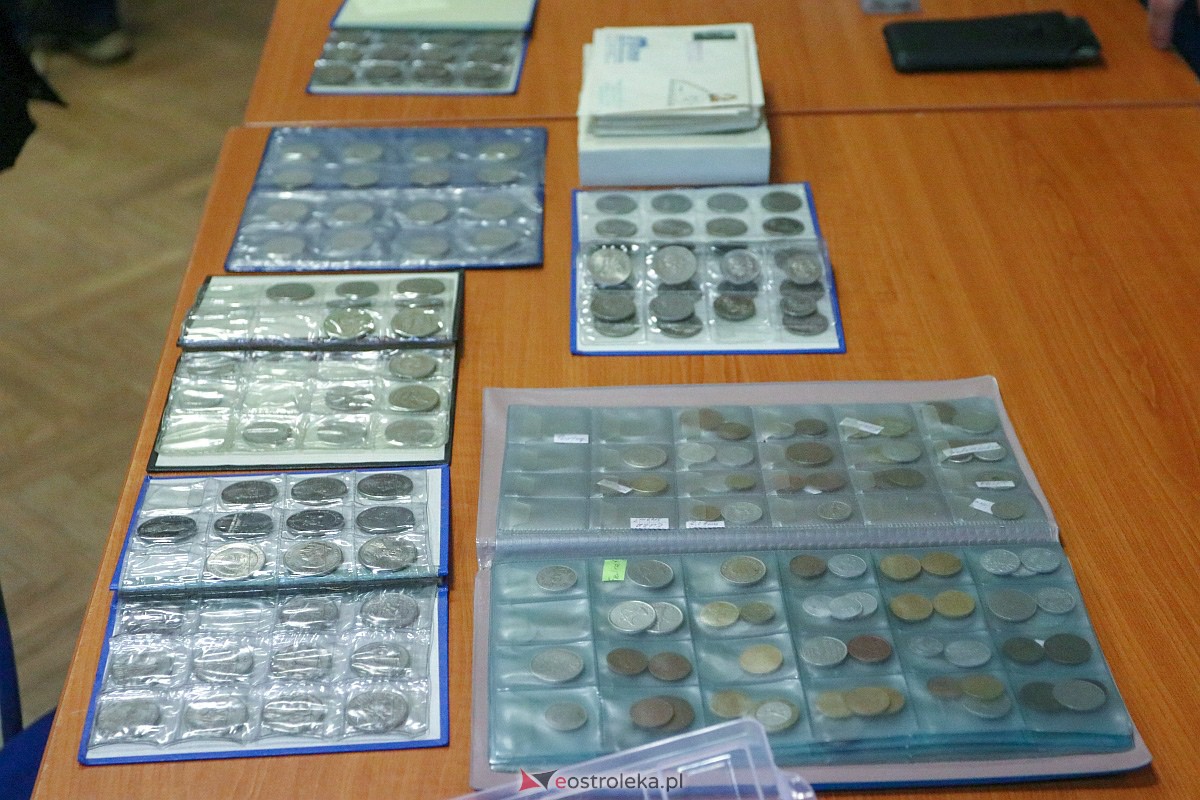 Giełda kolekcjonerska w Ostrołęce [4.12.2022] - zdjęcie #16 - eOstroleka.pl