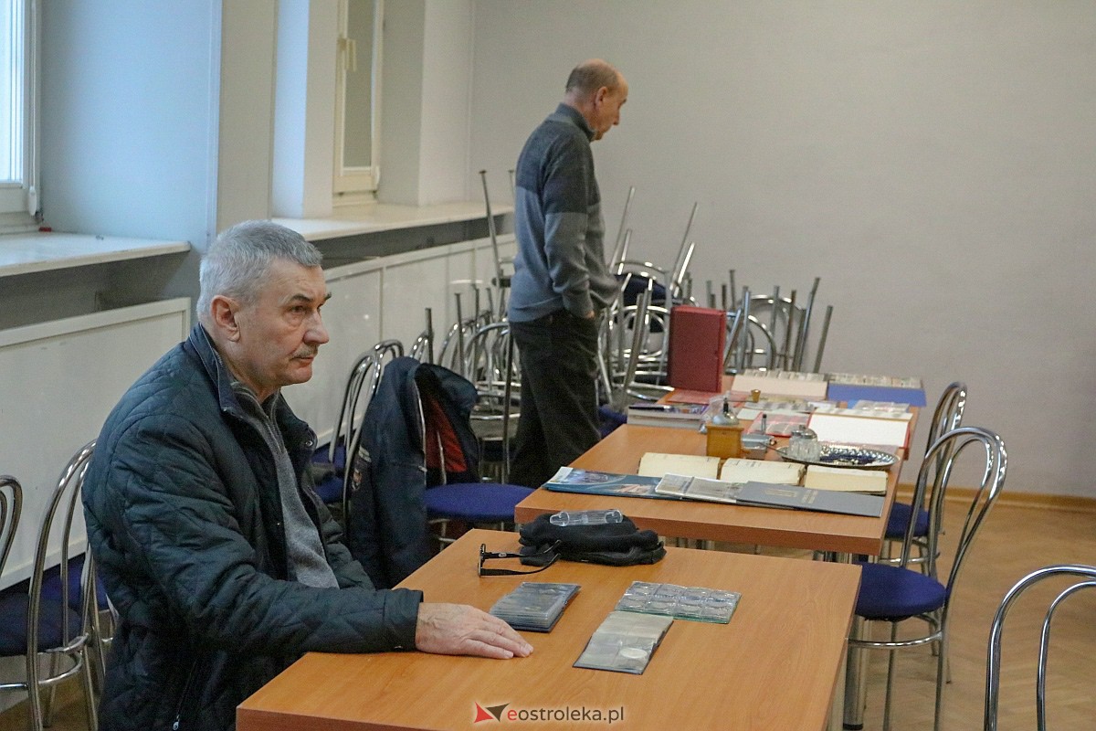 Giełda kolekcjonerska w Ostrołęce [4.12.2022] - zdjęcie #12 - eOstroleka.pl
