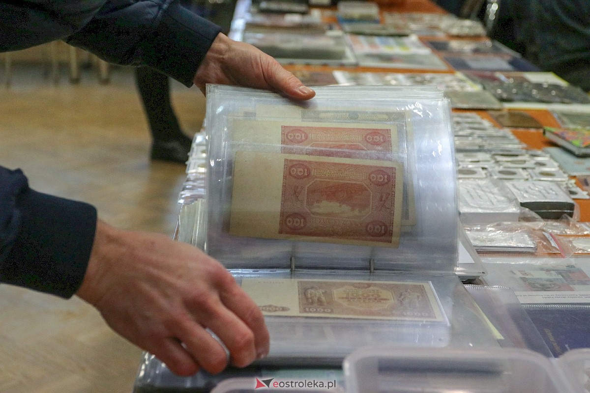 Giełda kolekcjonerska w Ostrołęce [4.12.2022] - zdjęcie #5 - eOstroleka.pl