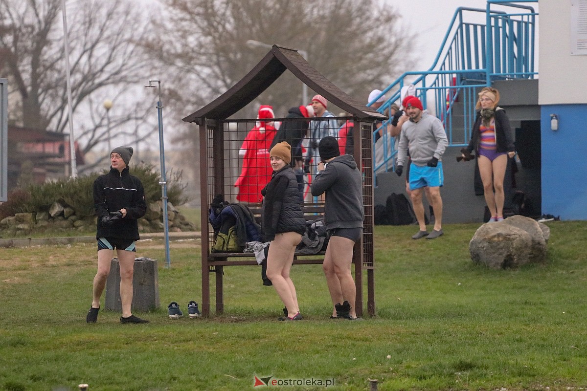 Morsowanie z Mikołajem w Ostrołęce [4.12.2022] - zdjęcie #38 - eOstroleka.pl