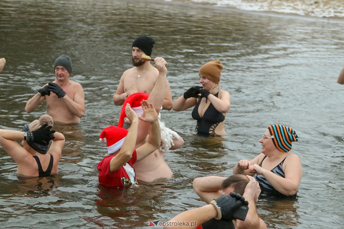 Morsowanie z Mikołajem w Ostrołęce [4.12.2022] - zdjęcie #34 - eOstroleka.pl