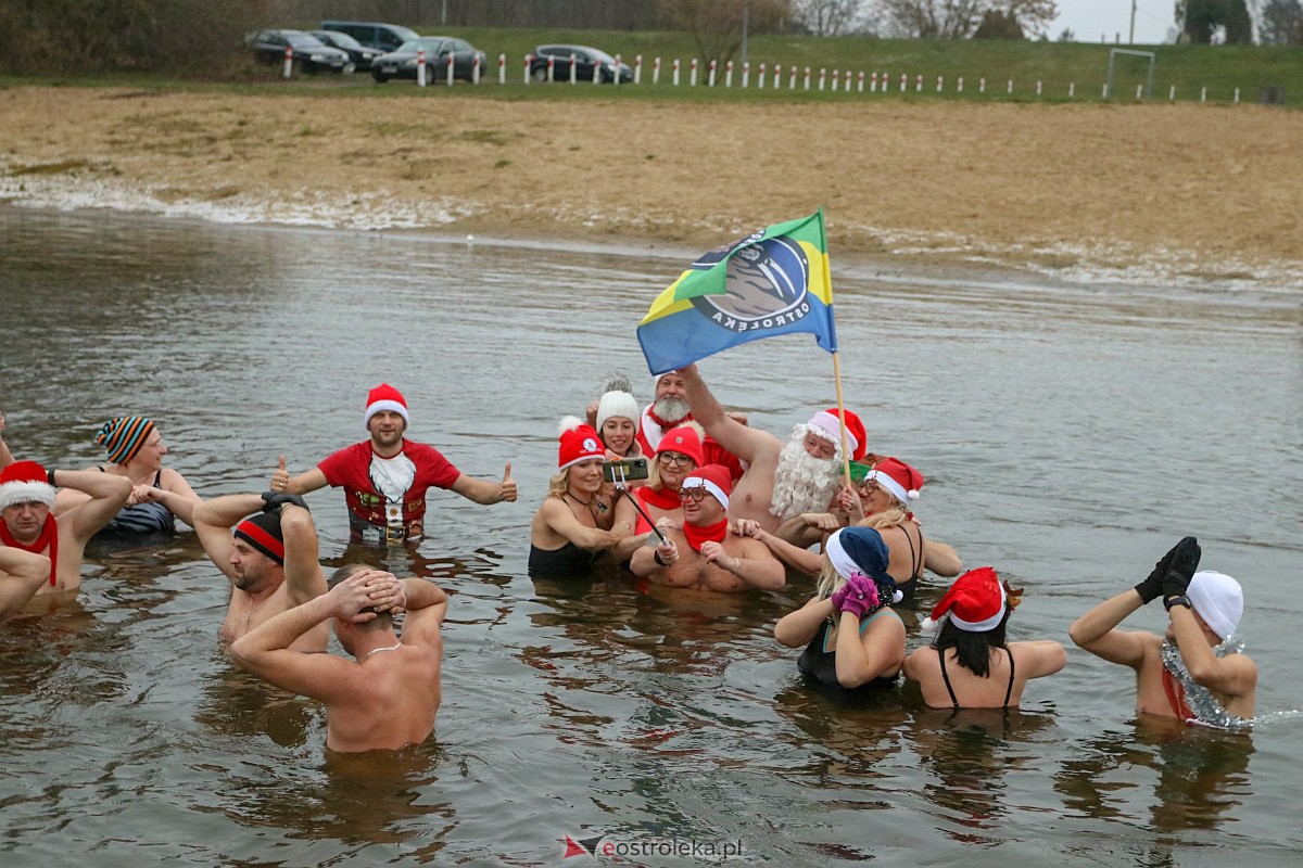 Morsowanie z Mikołajem w Ostrołęce [4.12.2022] - zdjęcie #10 - eOstroleka.pl