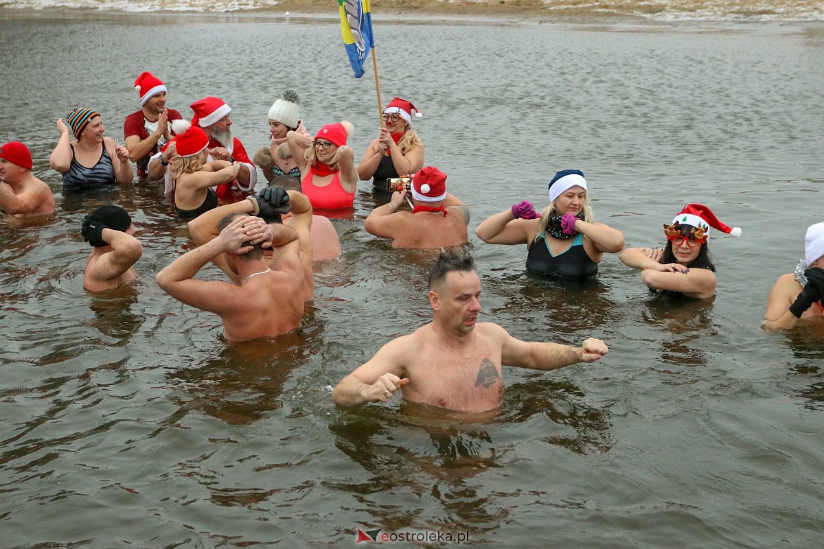 Morsowanie z Mikołajem w Ostrołęce [4.12.2022] - zdjęcie #41 - eOstroleka.pl