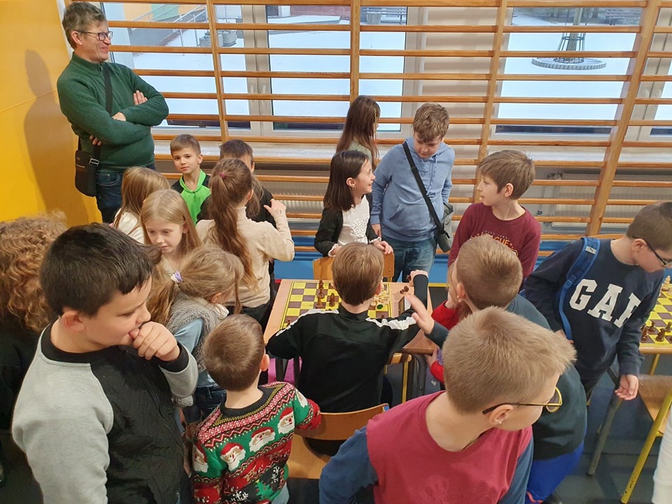 Otwarty Mikołajkowy Turniej Szachowy w Kadzidle [05.12.2022] - zdjęcie #31 - eOstroleka.pl