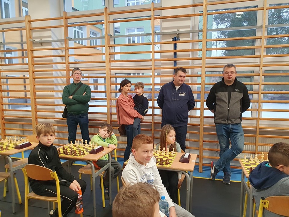 Otwarty Mikołajkowy Turniej Szachowy w Kadzidle [05.12.2022] - zdjęcie #20 - eOstroleka.pl