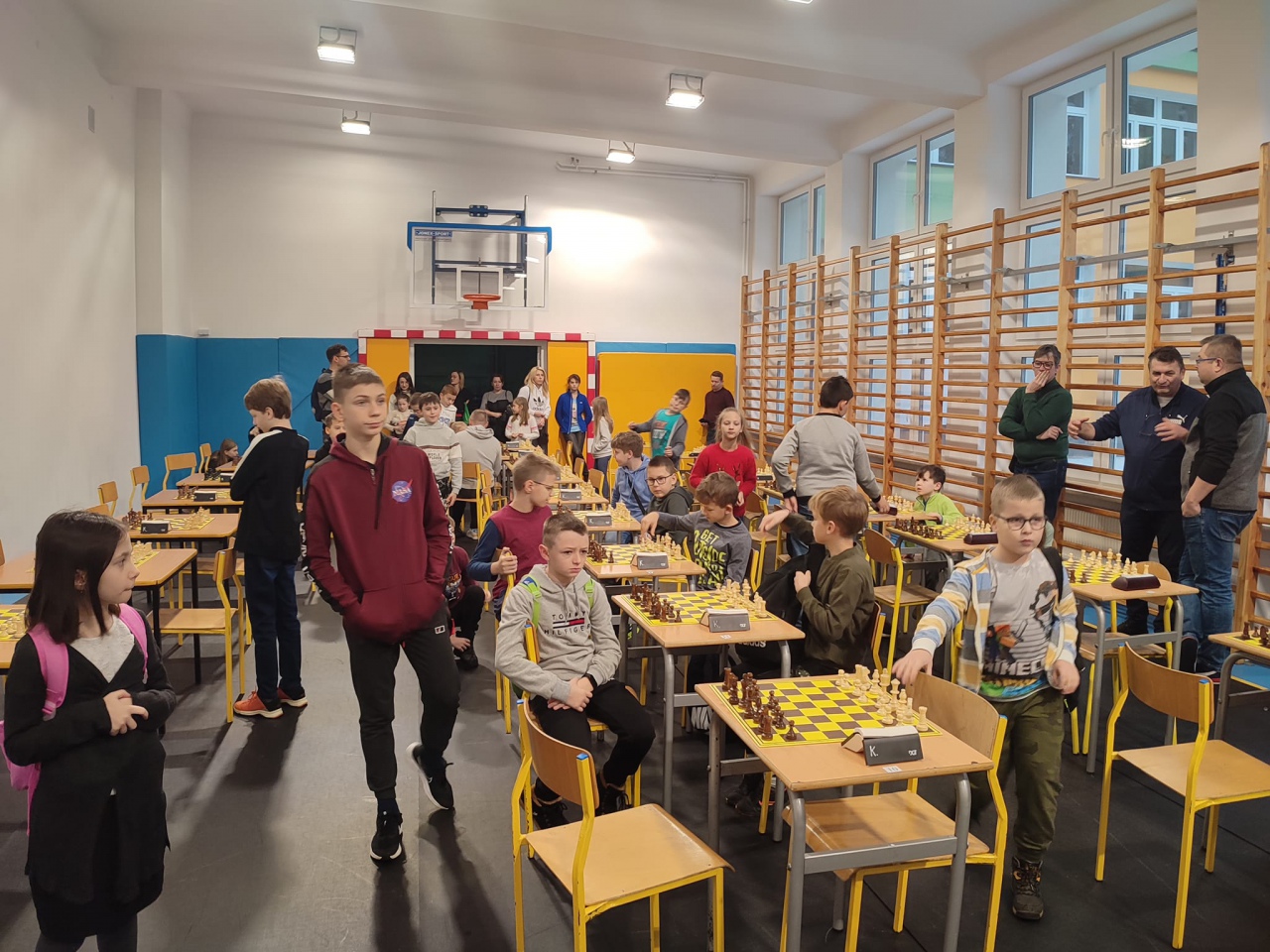 Otwarty Mikołajkowy Turniej Szachowy w Kadzidle [05.12.2022] - zdjęcie #1 - eOstroleka.pl