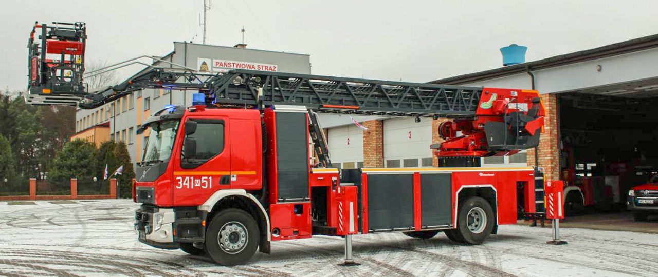 Strażacy z Ostrołęki dostali nową “zabawkę” wartą ponad 3 miliony złotych [06.12.2022] - zdjęcie #4 - eOstroleka.pl