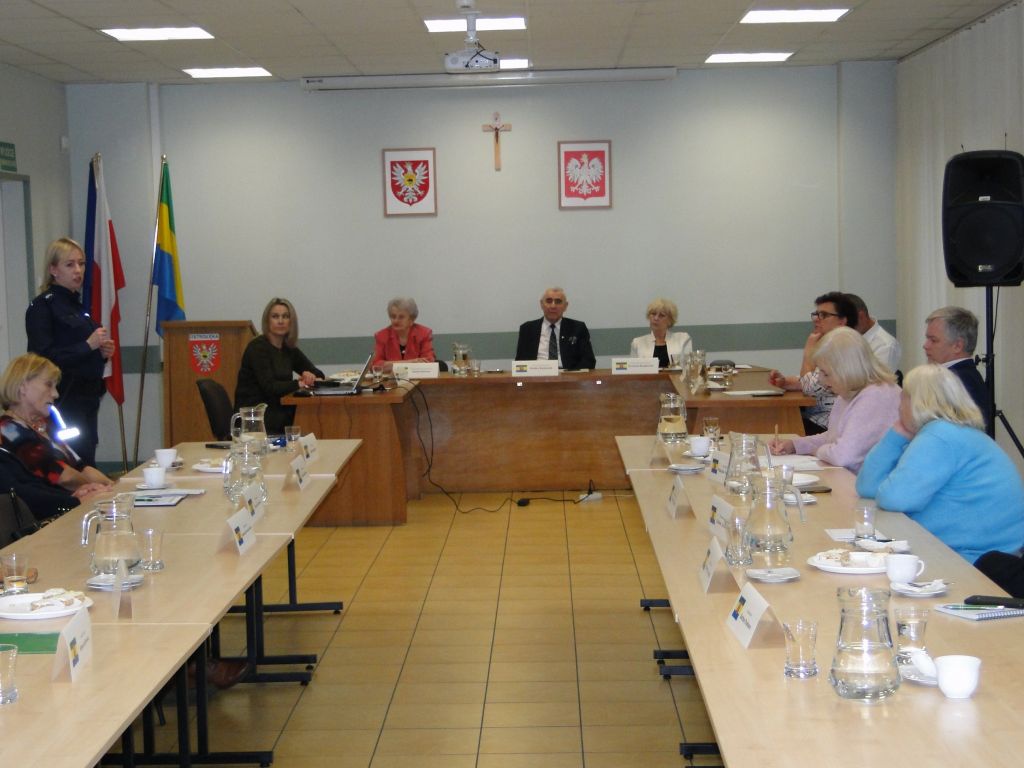 VII Sesja Rady Seniorów w Ostrołęce  - zdjęcie #2 - eOstroleka.pl