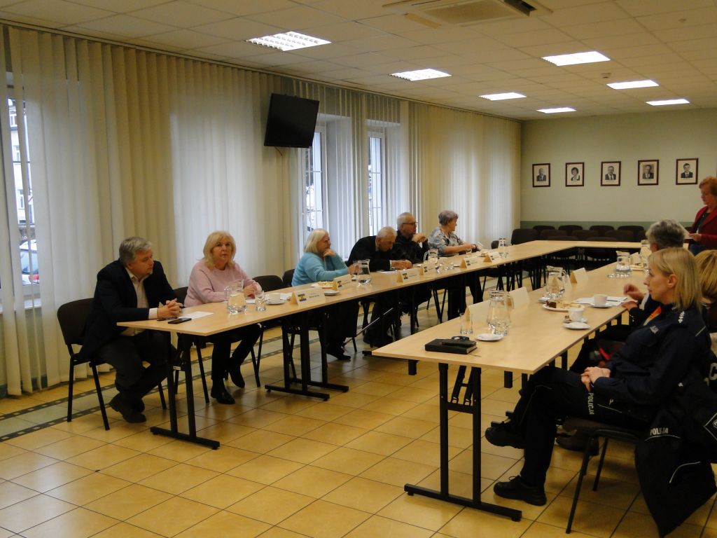 VII Sesja Rady Seniorów w Ostrołęce  - zdjęcie #10 - eOstroleka.pl