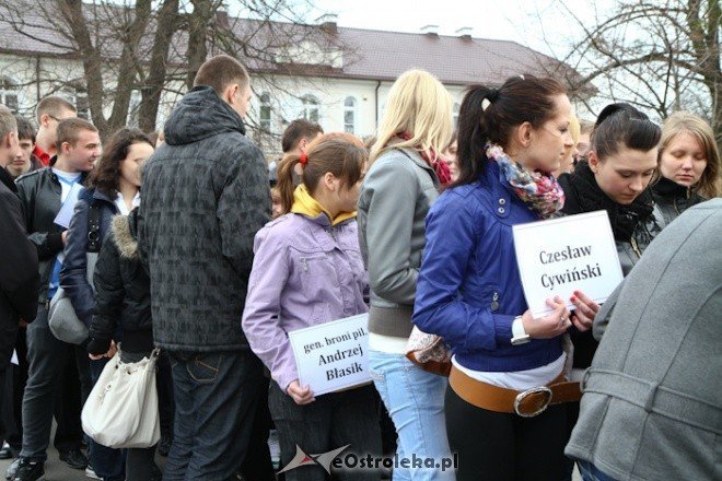 Rocznica 10 kwietnia (07.04.2011) - zdjęcie #7 - eOstroleka.pl