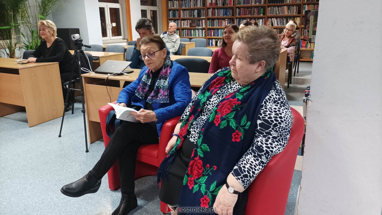 Wieczór literacki z Kazimierzem Brakonieckim w Ostrołęce [06.12.2022] - zdjęcie #1 - eOstroleka.pl